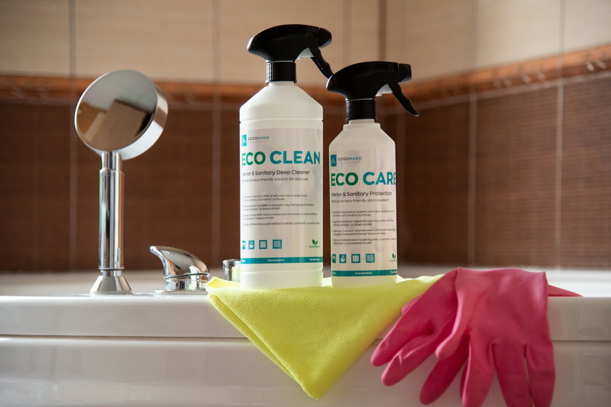 Tub & shower cleaning: deep cleaning in Maryland