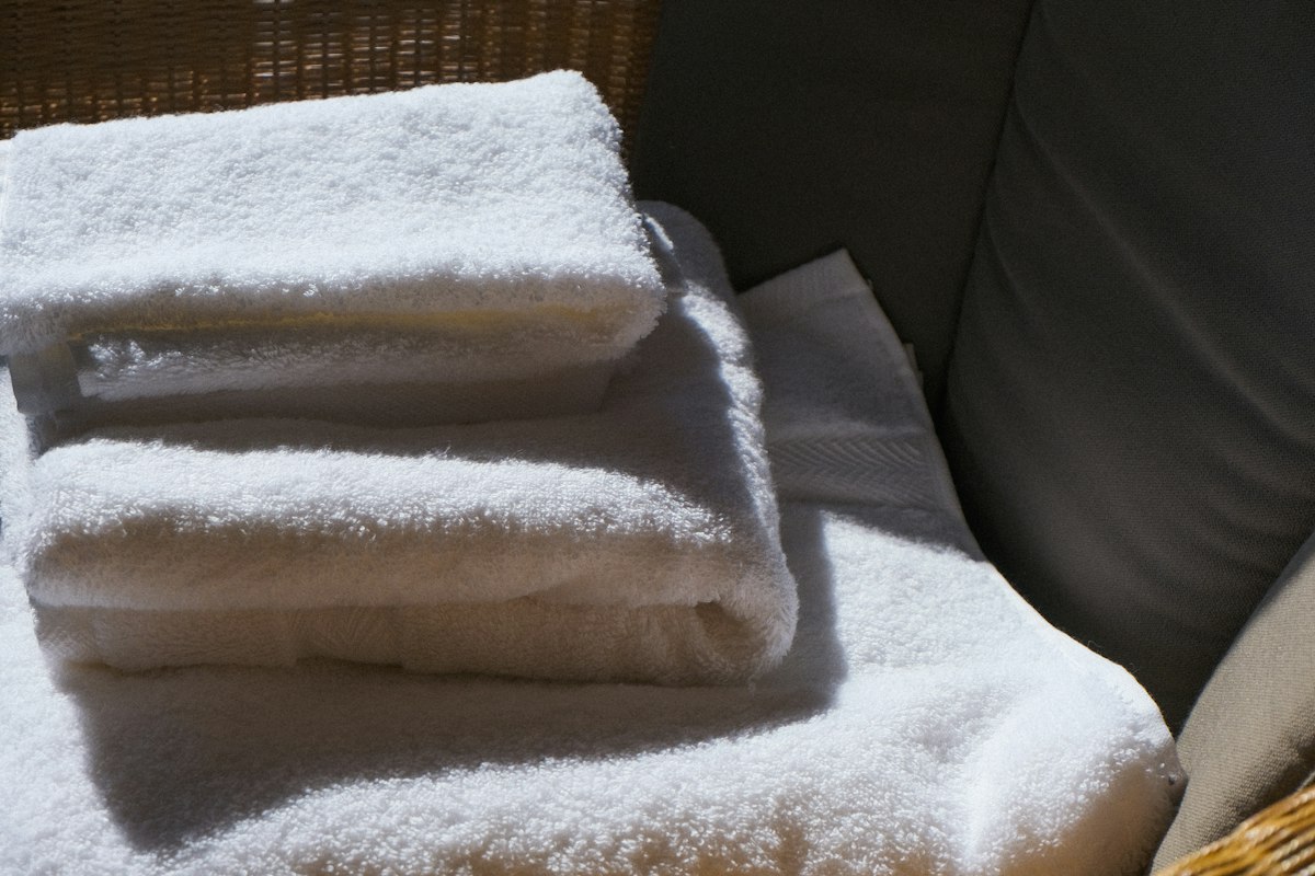 Washed & sanitized linens: airbnb & vacation rental cleaning in Maryland