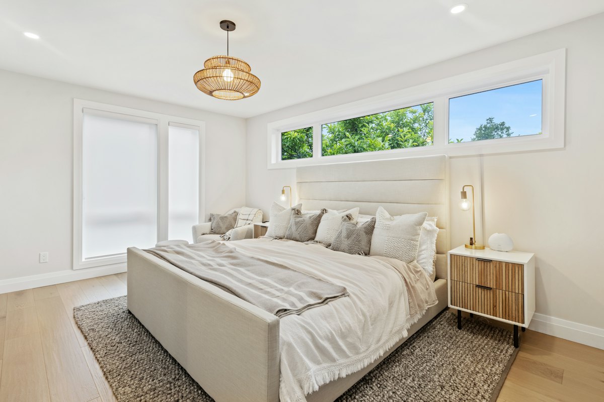 Guest-ready bedroom: airbnb & vacation rental cleaning in Maryland
